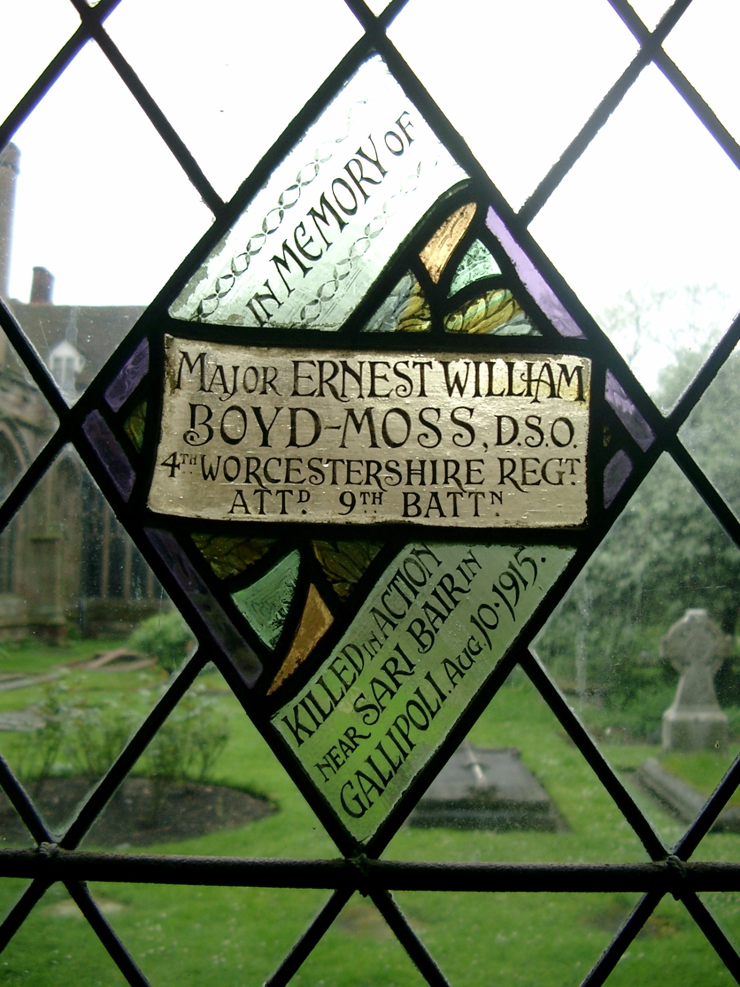 Major Ernest BOYD-MOSS served and died in WW1.